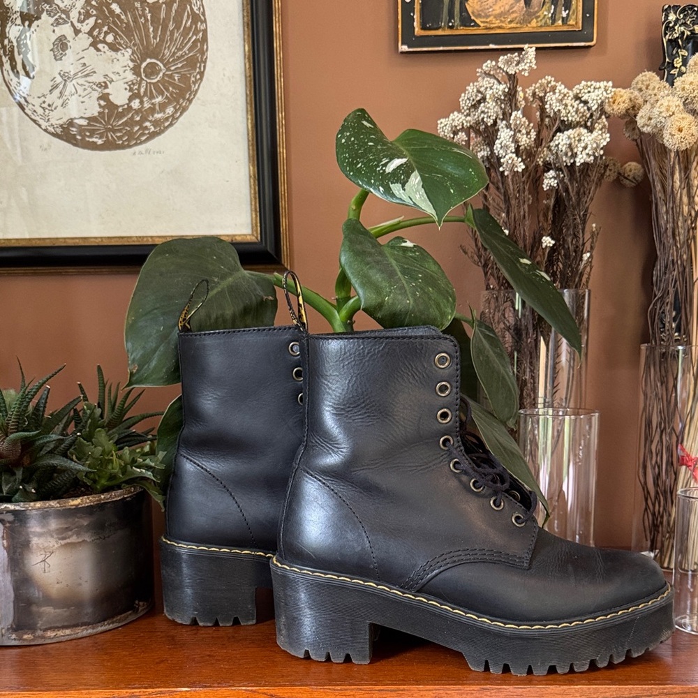 Dr. Martens Shriver Hi Boots